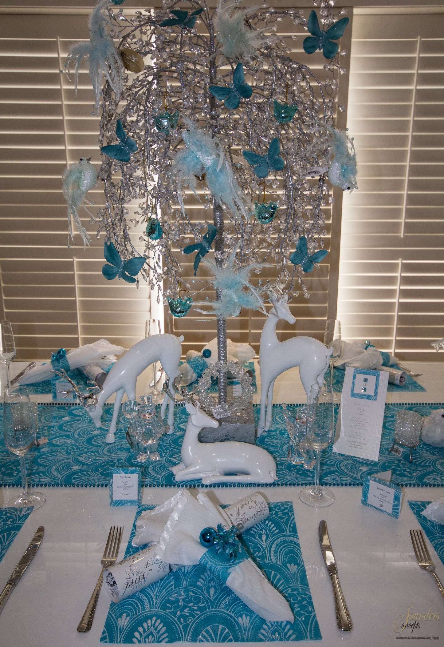 Table Runners White & Teal (Milano Design)